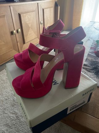 Regalo...Zapatos de tacón MARYPAZ fucsia