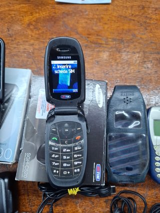 Samsung SGH-C520 Flip Phone
