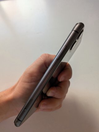 iPhone 11 64GB en perfecto estado + Funda