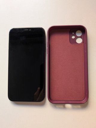 iPhone 11 64GB en perfecto estado + Funda