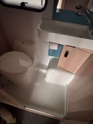 Caravana Adria Aviva 360 DK