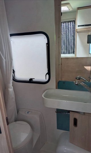 Caravana Adria Aviva 360 DK