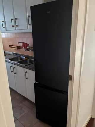 Frigorífico CHIQ Negro Urge Venta