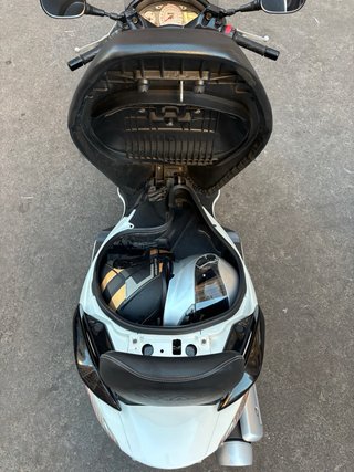 Suzuki Burgman 200