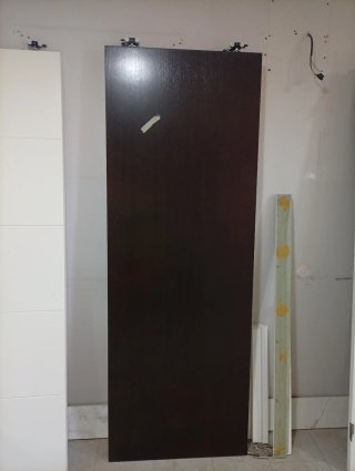 Puertas Correderas y Guías para su instalación.