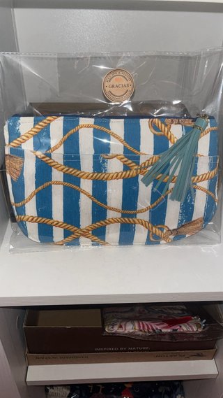 Neceseres/Carteras de mano etc..