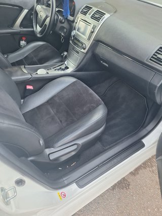 Toyota Avensis 2014