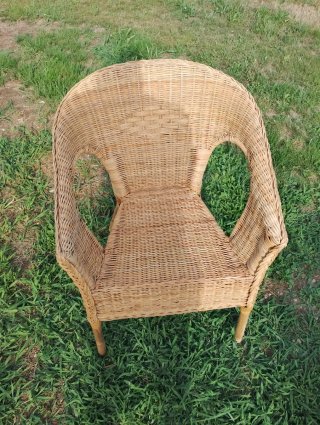 Silla de mimbre estilo ratán