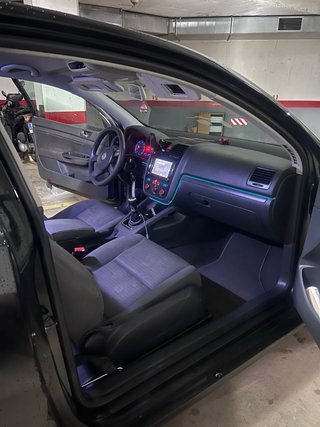 Volkswagen Golf V 1.6 115CV