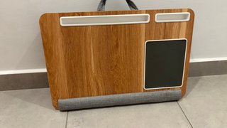 Bandeja para portátil con soporte para móvil