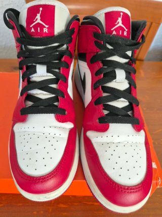 Air Jordan 1 Mid GS Gym Red Black White