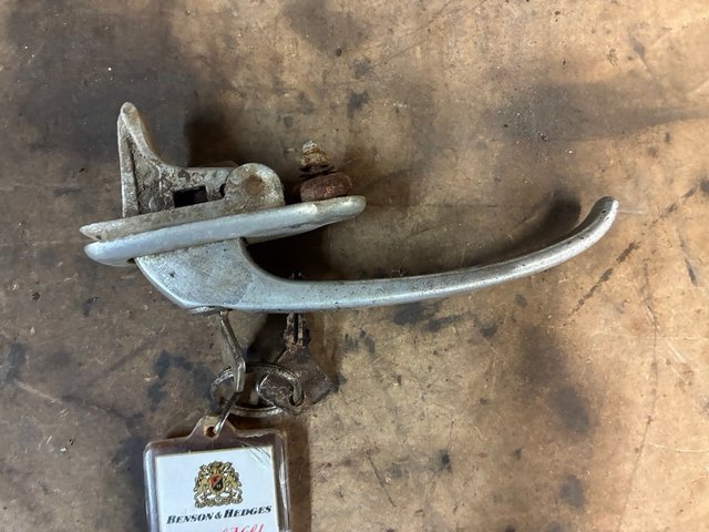 Seat 600 manecilla puerta izquierda