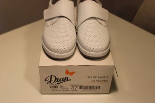 Zapatos sanitarios blancos Dian talla 37