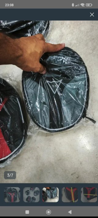 Mochila pernera Dainese negra y roja