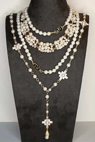Collar Perlas Multivueltas y Pendientes ajuego