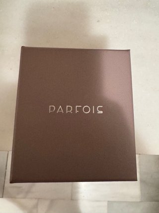 Reloj Parfois Nuevo. Dorado con Rayas