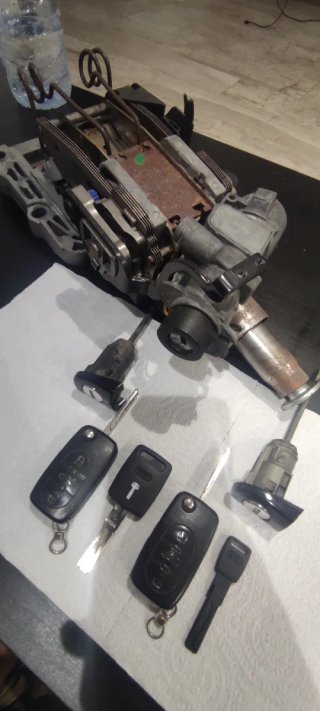 Juego 4 llaves y bombines Audi TT MK1