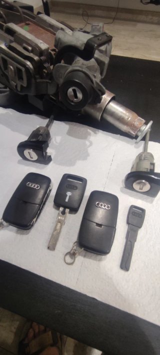 Juego 4 llaves y bombines Audi TT MK1