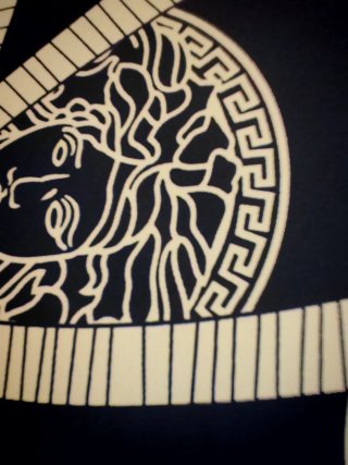 Camiseta Veraniega Griega Azul y Blanca