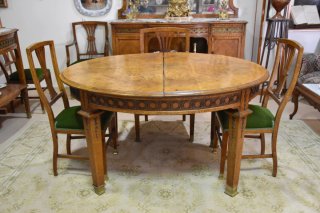 Antiguo comedor de caoba rubia