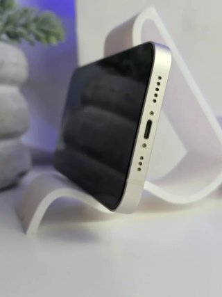 iPhone 14 Blanco impoluto