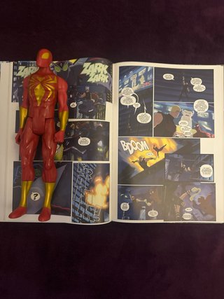 Comics mas figura iron spider