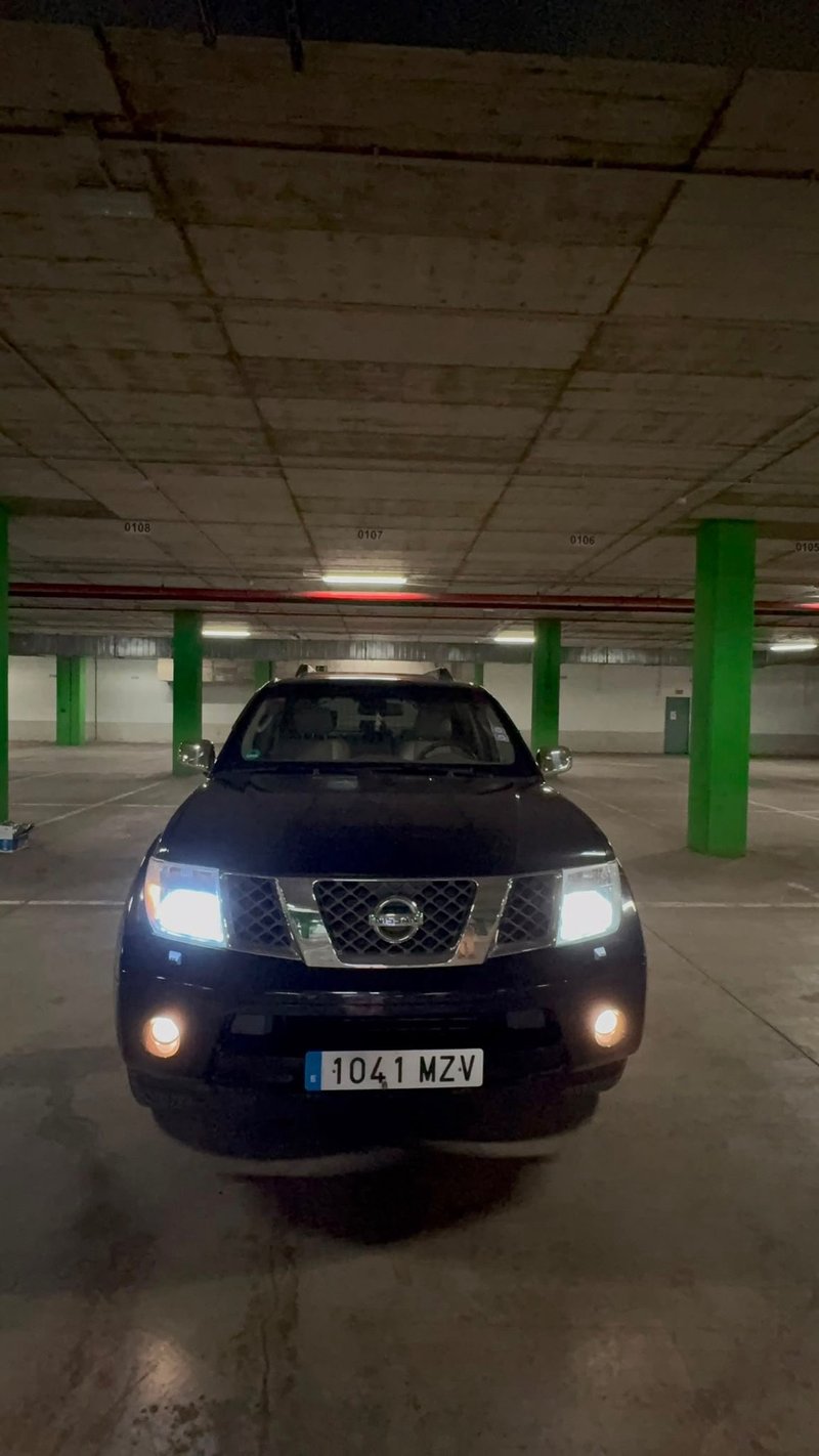 Nissan Pathfinder 2005 - foto 1