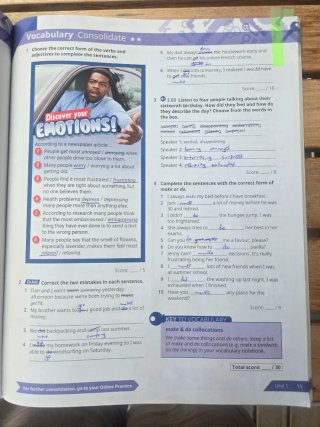 Key Bach 1 Language Work Book (SOLO 4 pg escritas)