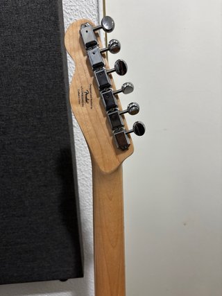 Guitarra Squier Paranormal Telecaster Blanca