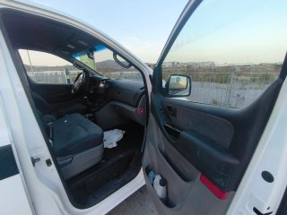 Hyundai H-1 2010