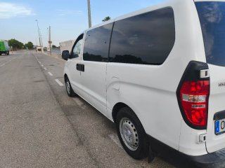 Hyundai H-1 2010