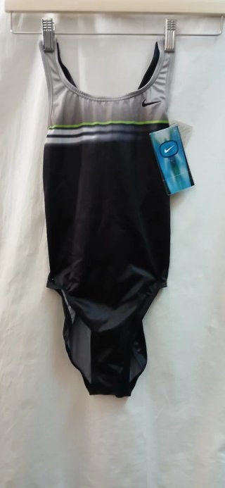 Bañador Nike T.32 Mujer Nuevo