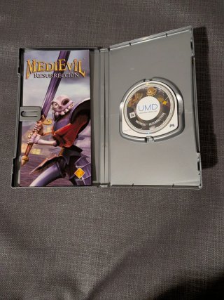 MediEvil Resurrección Platinum PSP