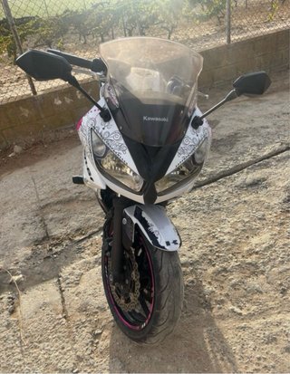 Kawasaki ER-6F 2011 - 10.000 km
