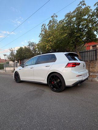 Volkswagen Golf 2021