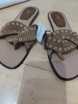 Sandalias planas Zara Leather, sin uso