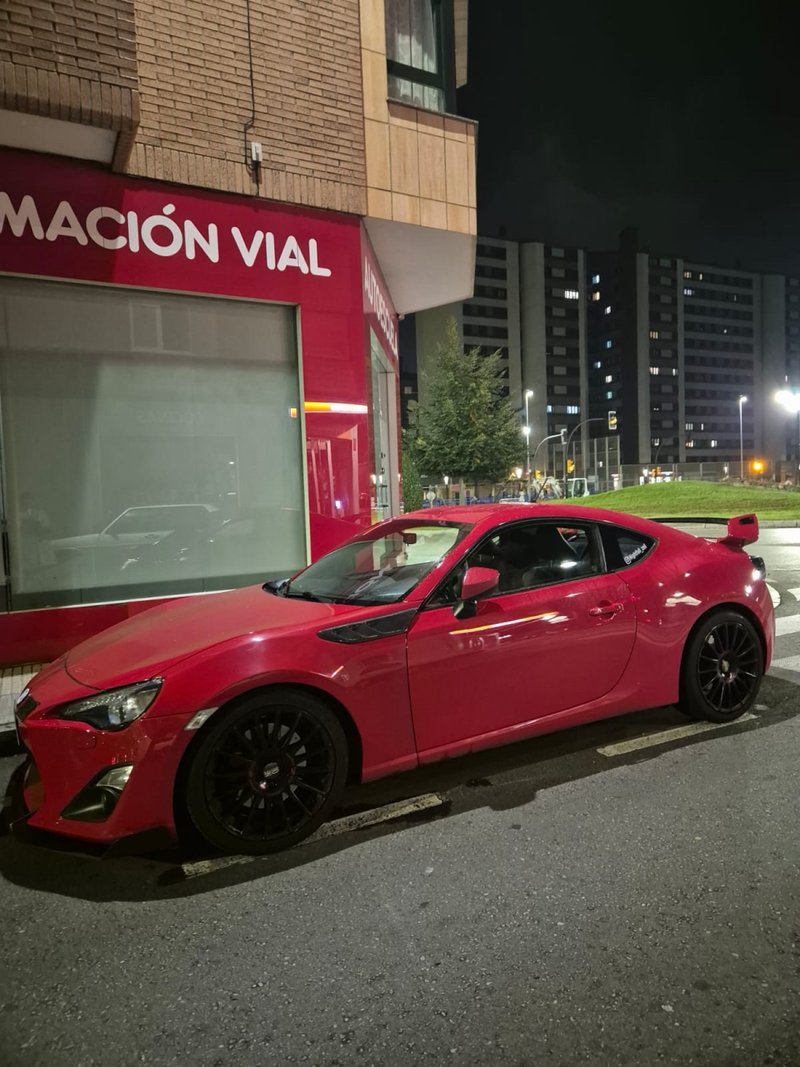 Toyota GT 86 2014 - foto 1