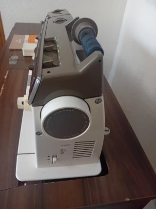 Máquina de coser Singer 270 Bobina Mágica