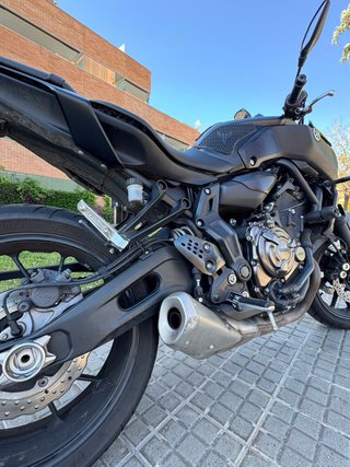 Yamaha MT07 2019 A2 + Quadlock + KOMOBI
