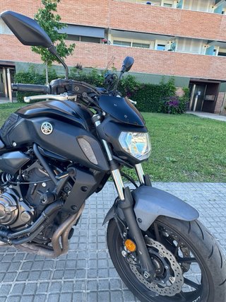 Yamaha MT07 2019 A2 + Quadlock + KOMOBI