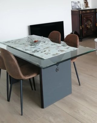 Mesa comedor y 4 sillas