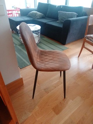 Mesa comedor y 4 sillas