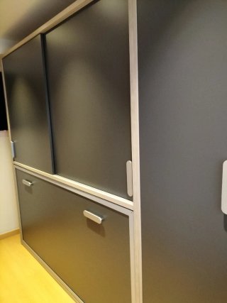 Mueble cama abatible y armario