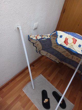 Sombrilla de playa grande con diseño náutico