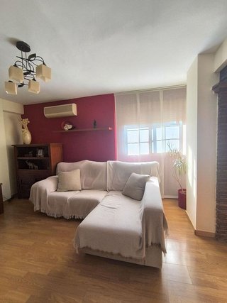 Piso en venta en Parque Victoria Eugenia en Málaga