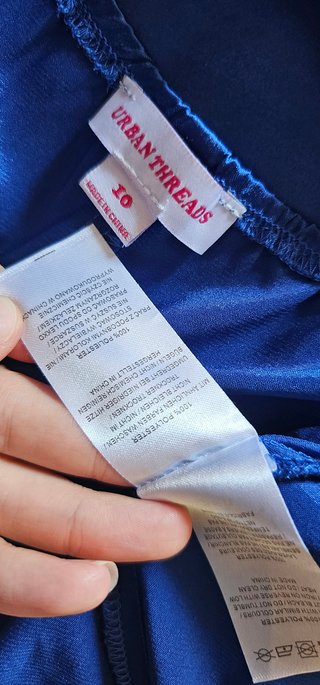 Vestido azul satinado halter