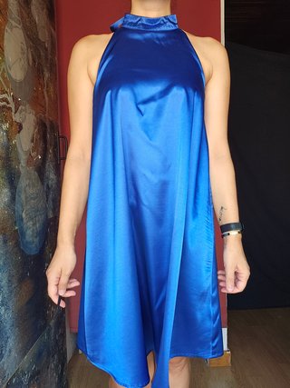 Vestido azul satinado halter