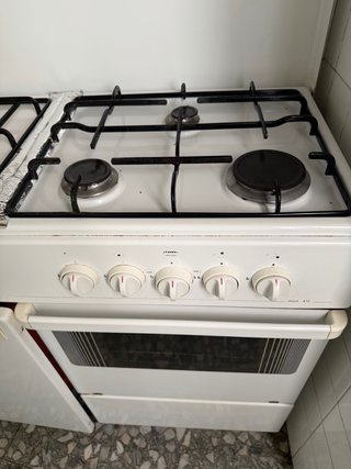 Cocina de gas Timshel con horno
