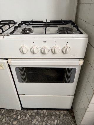 Cocina de gas Timshel con horno