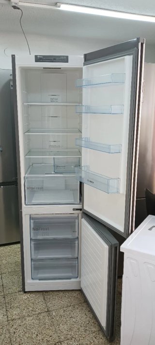NEVERA COMBI BOSCH NO FROST ENERGÍA A+
